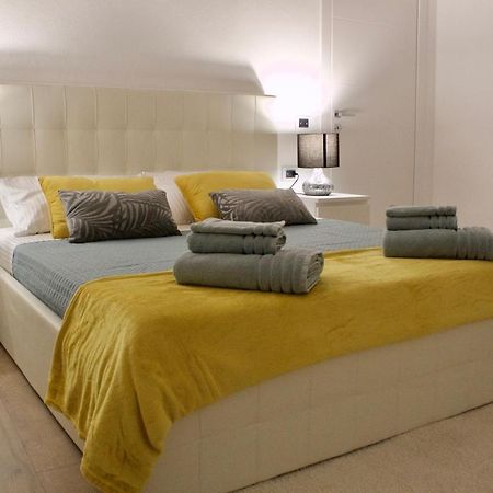 Nel Cuore Del Centro Storico Con Comfort E Stile Apartment Iglesias Bagian luar foto