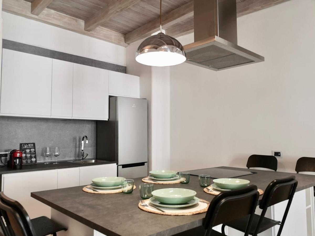 Nel Cuore Del Centro Storico Con Comfort E Stile Apartment Iglesias Bagian luar foto