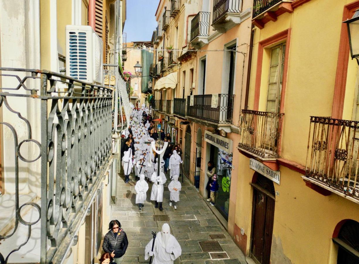 Nel Cuore Del Centro Storico Con Comfort E Stile Apartment Iglesias Bagian luar foto
